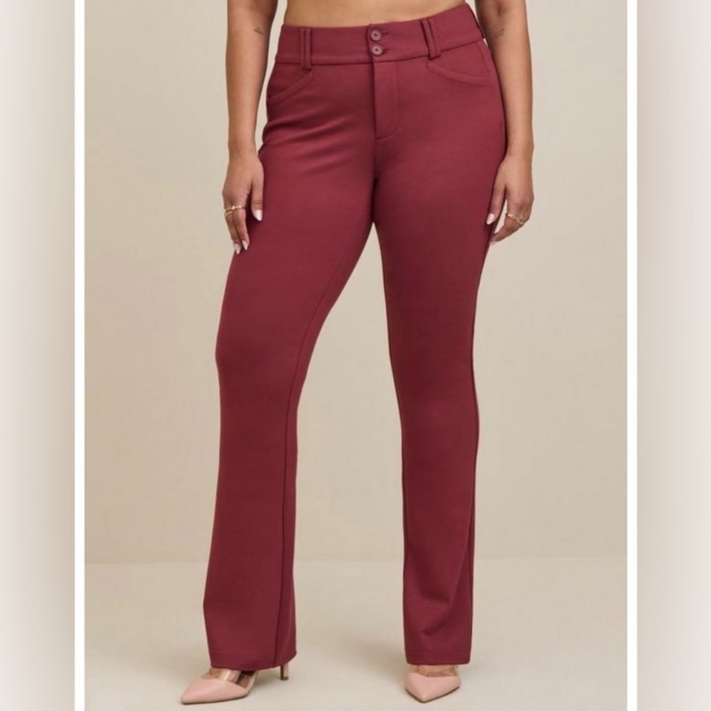 NWT Torrid mid-rise ponte trousers